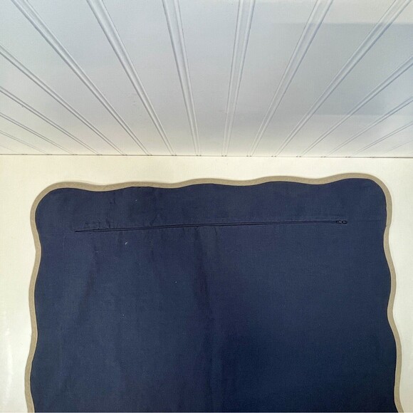 Crate&Barrel Euro Sham 28' Amalfi Scallop Edge Cotton/Linen Navy/Tan.Single Sham - Picture 7 of 7